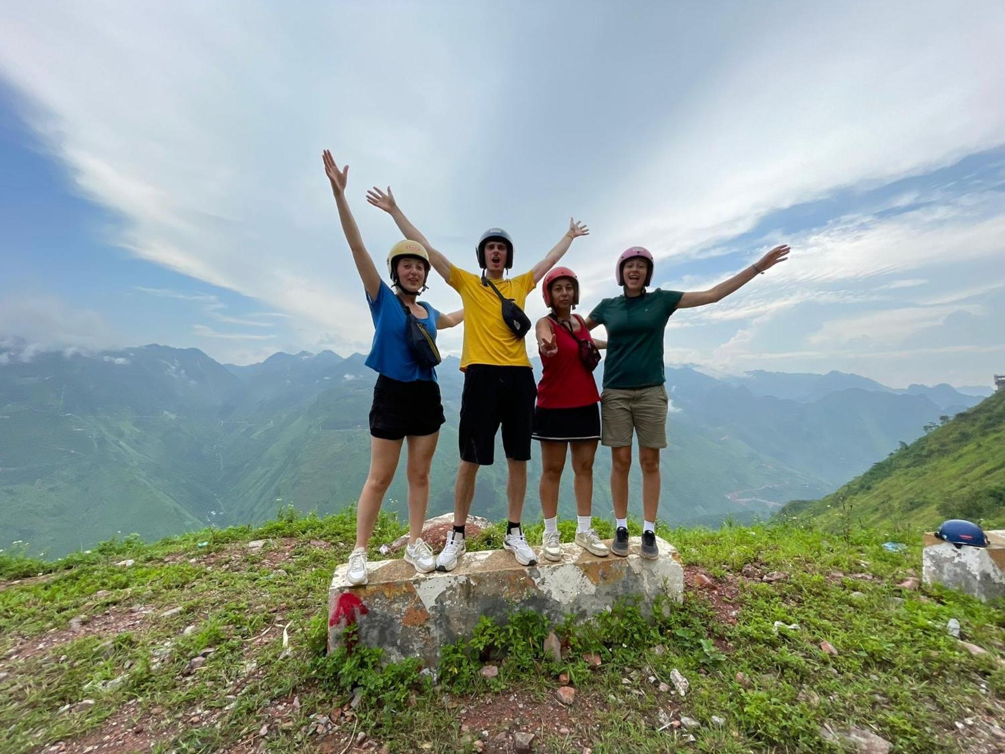 Wings Ha Giang Loop Bungalow ภายนอก รูปภาพ